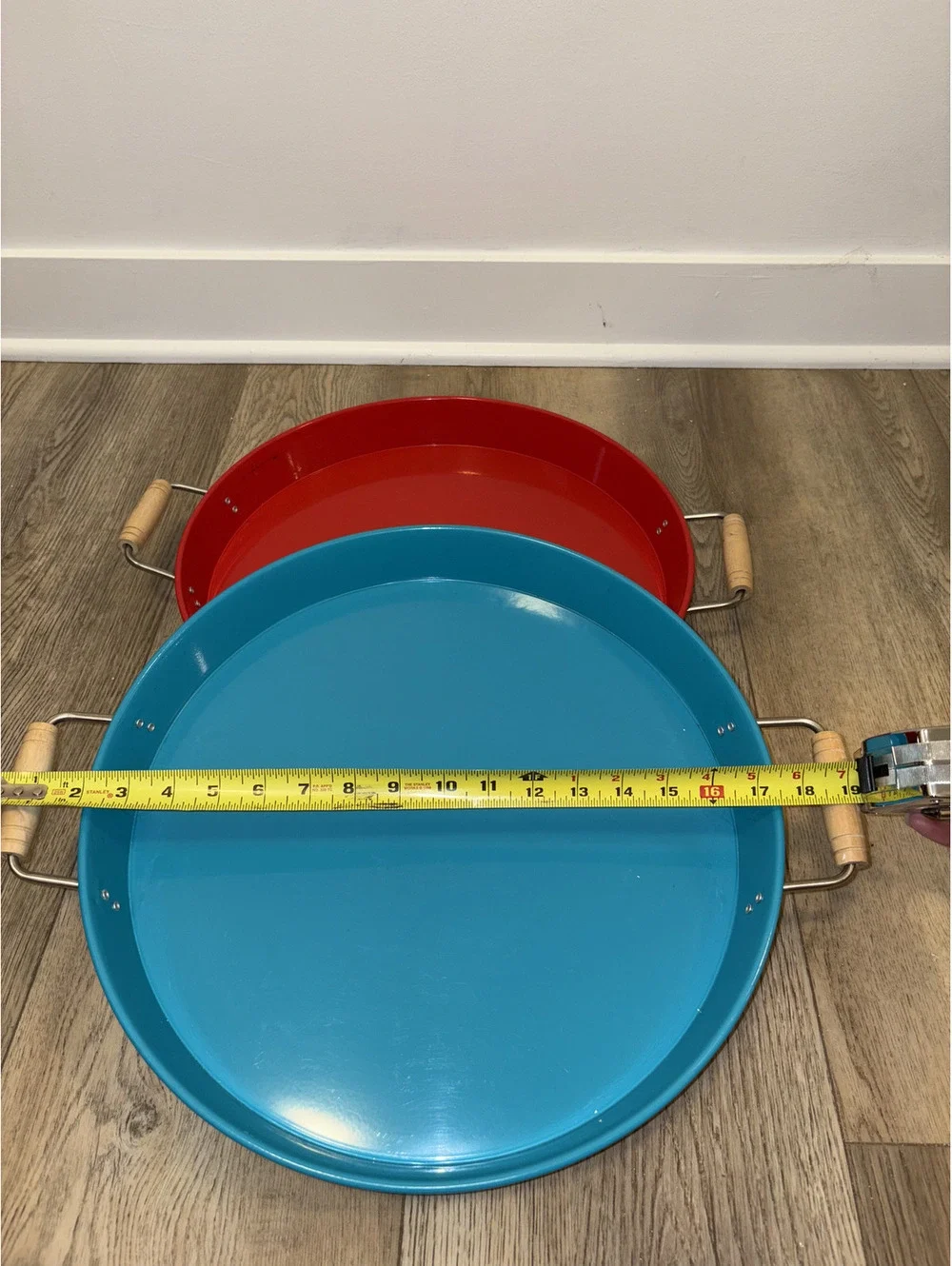 Better Homes and Gardens Set of Two METAL Round Trays